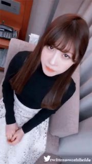 00后眼镜妹 小萝莉娇小玲珑 倒立口交 滴蜡调教 鸳鸯浴